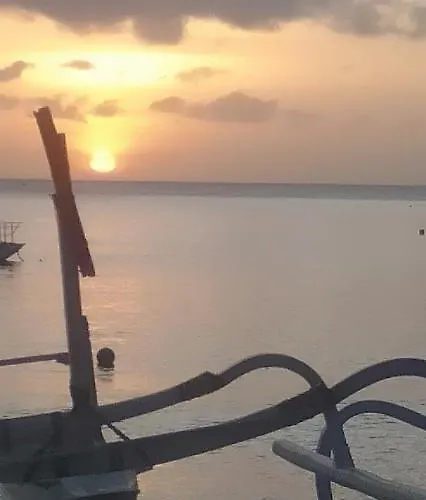 Teman Teman 1 Amed (Bali)